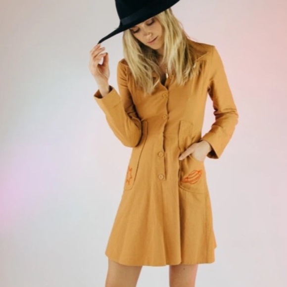 UFT Lenni the Label Question Everything retro dress - Picture 3 of 11